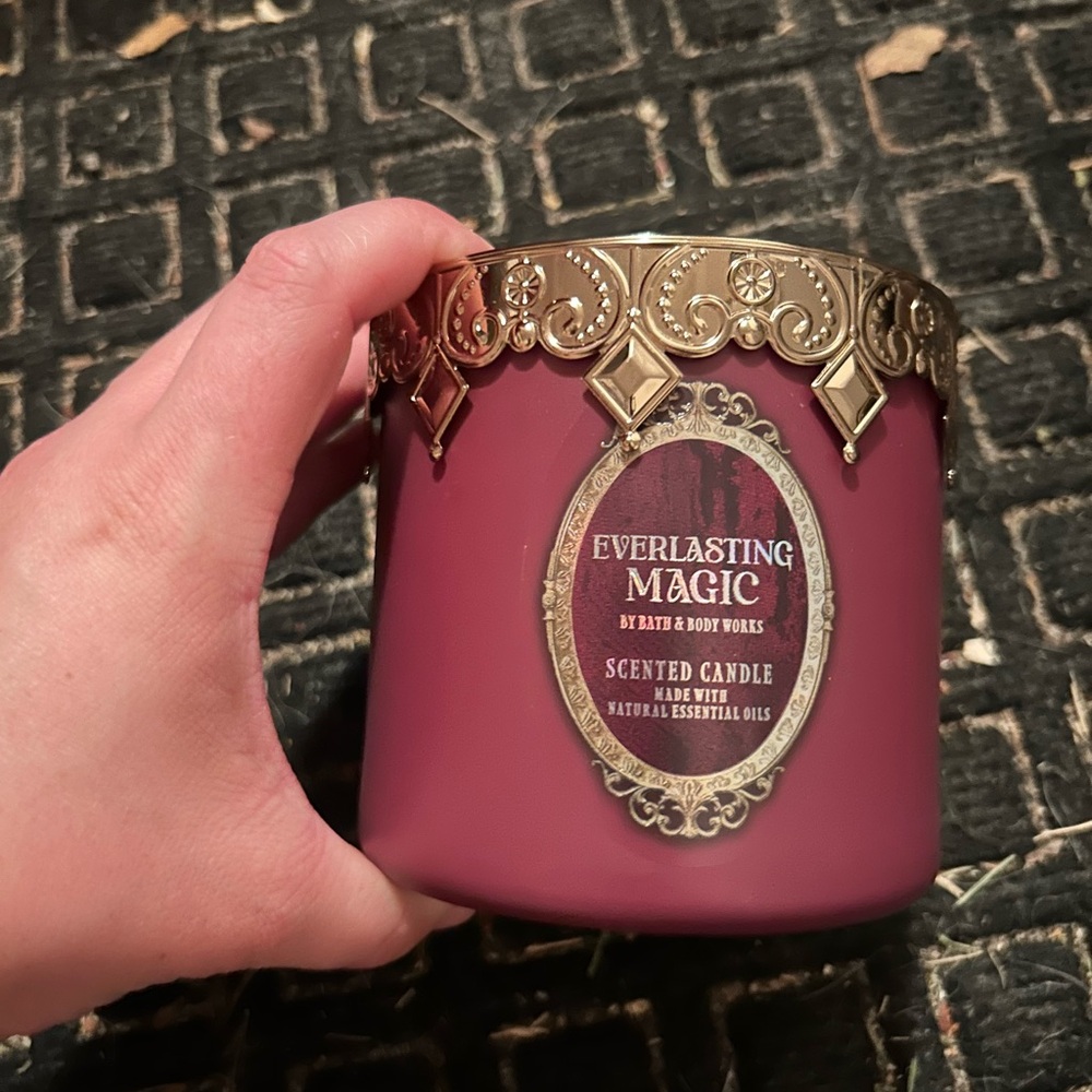 Bath & Body Works Burgundy Scented Candle